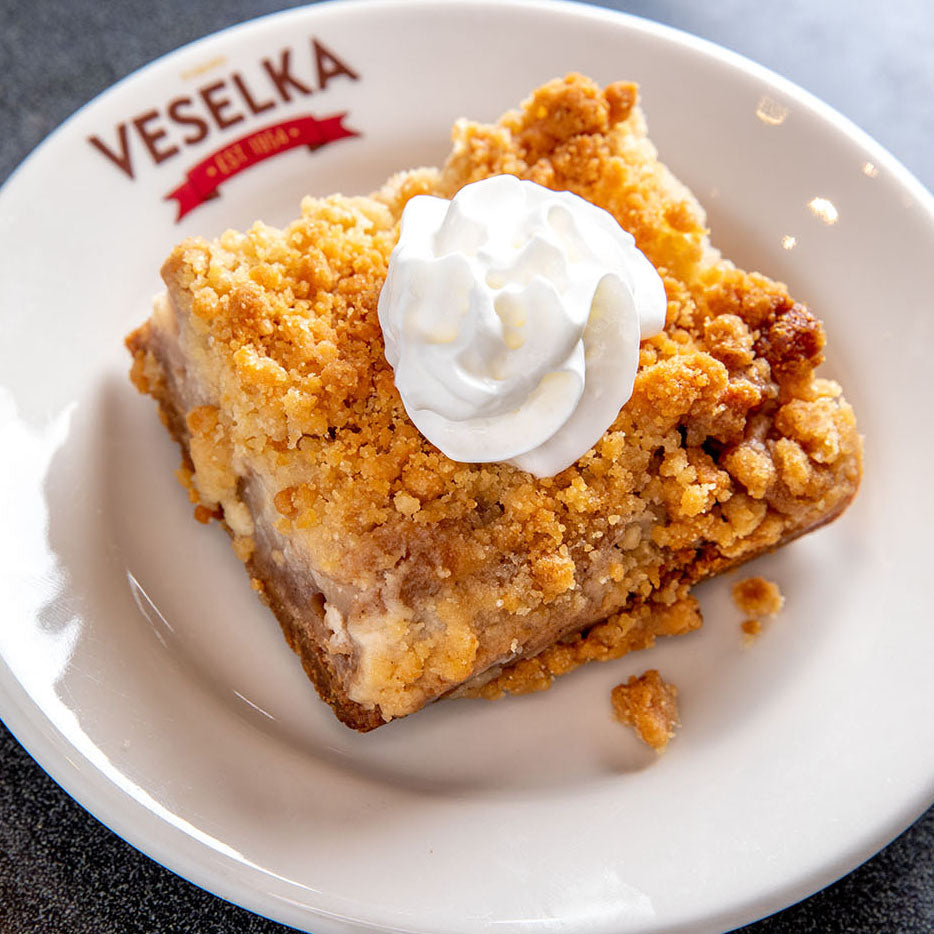 Apple Crumb Cake Veselka 1